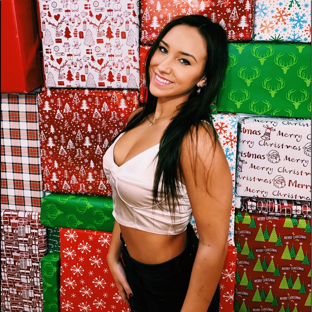 Meet your Posher, Aige